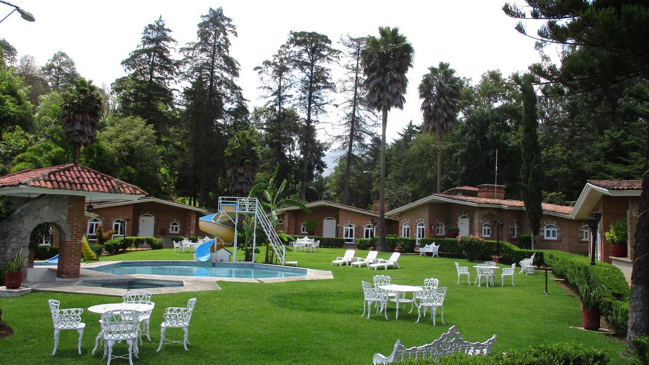 Hotel Villa Monarca Inn Zitácuaro エクステリア 写真