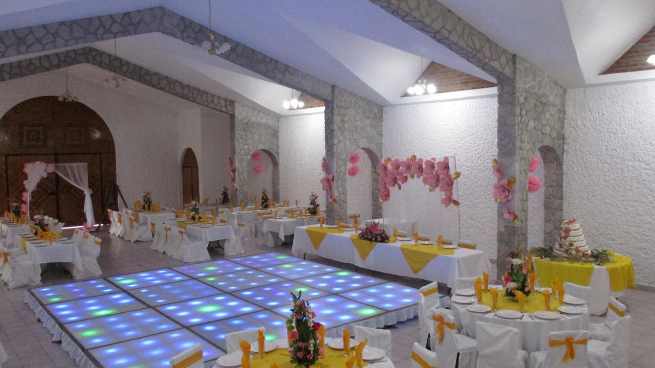 Hotel Villa Monarca Inn Zitácuaro エクステリア 写真