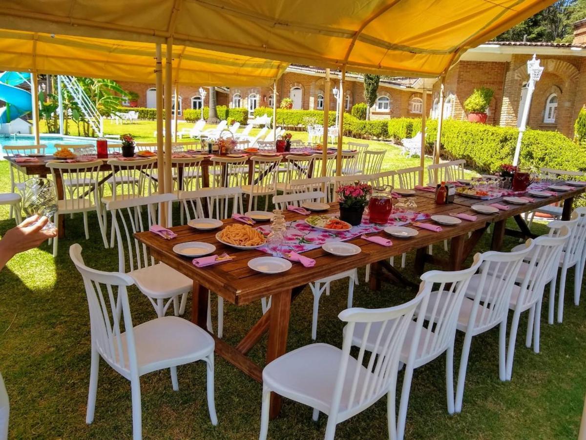 Hotel Villa Monarca Inn Zitácuaro エクステリア 写真