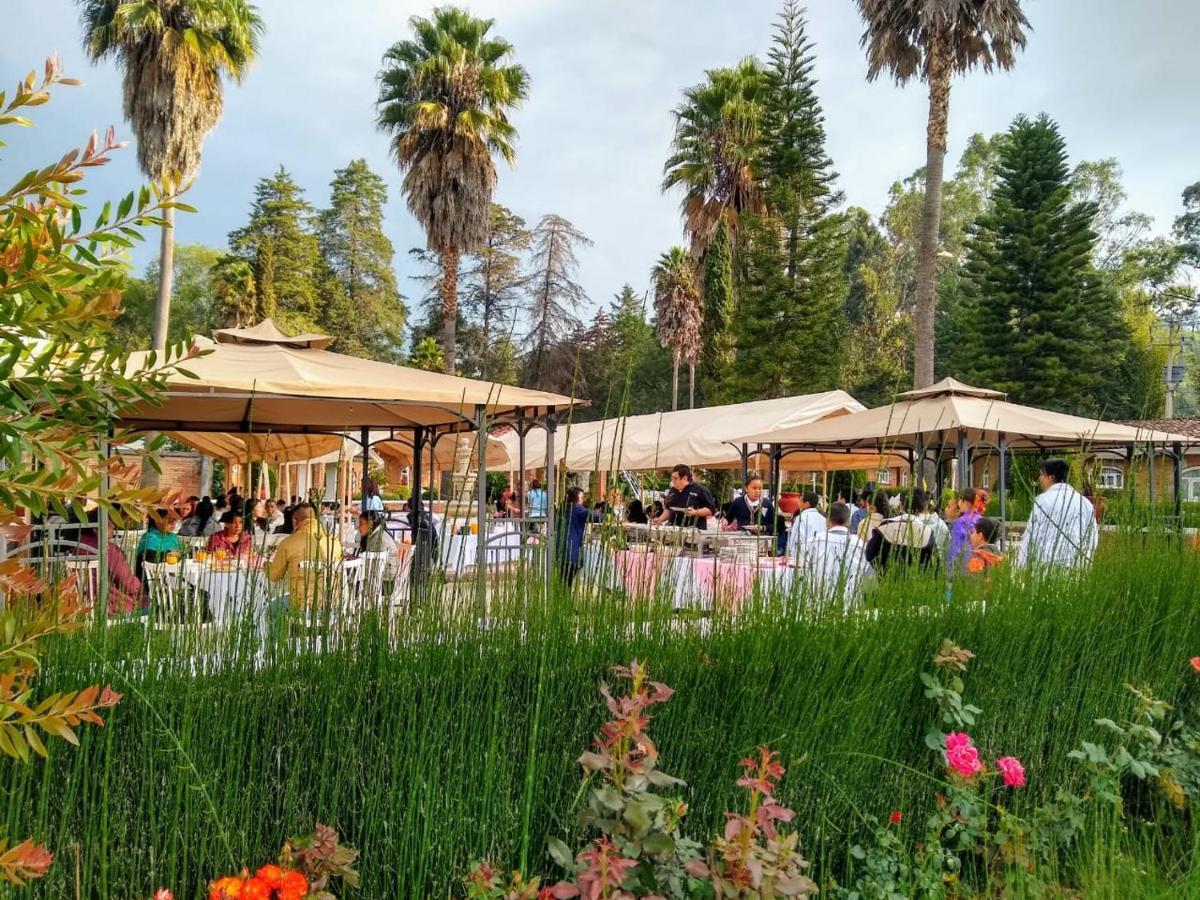 Hotel Villa Monarca Inn Zitácuaro エクステリア 写真