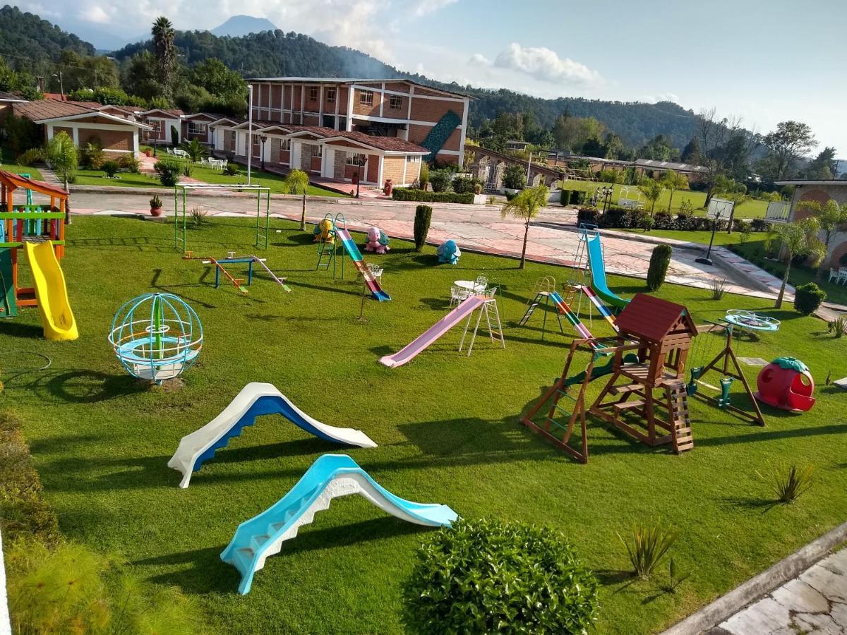 Hotel Villa Monarca Inn Zitácuaro エクステリア 写真